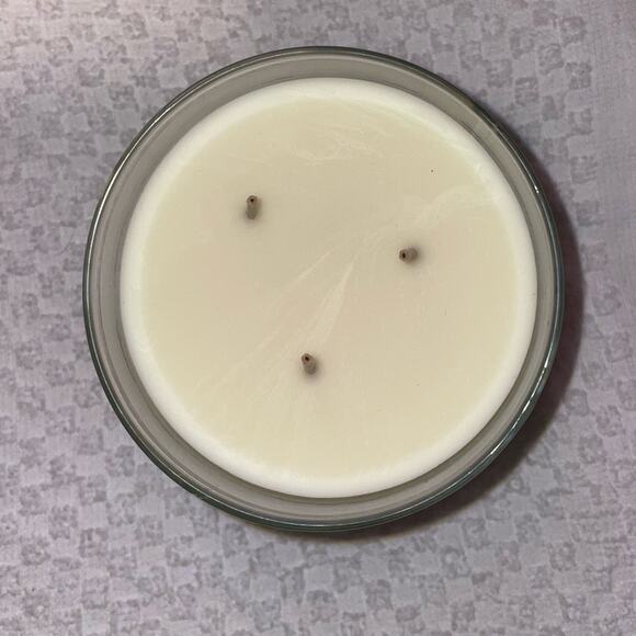 Bath & Body Works Garden Sage & Apple 14.5 Oz 3 Wick Candle - Picture 2 of 3